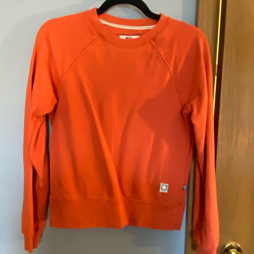 Orange sweater, fjallraven